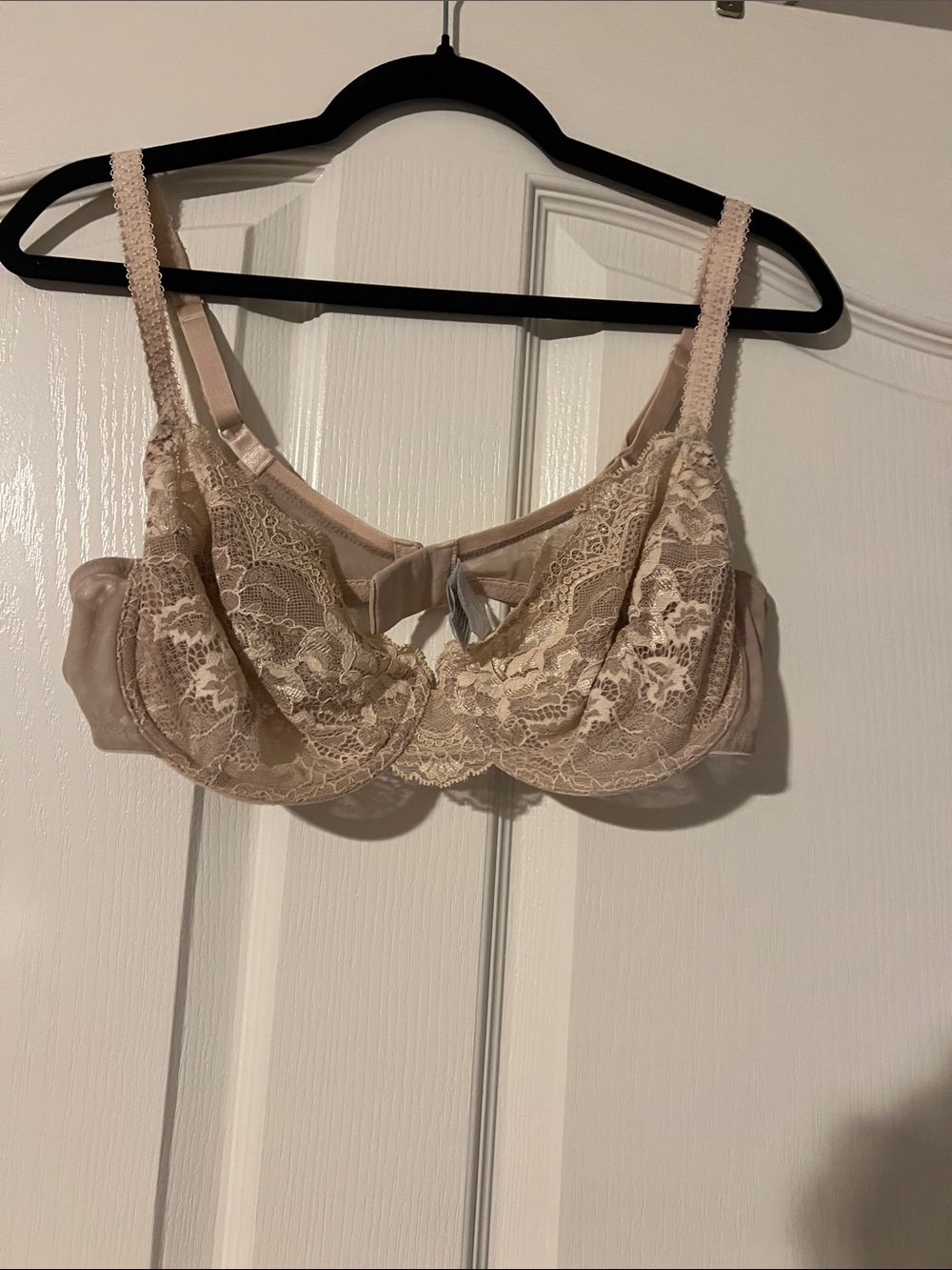 Wacoal Lace Underwire Bra in Cream